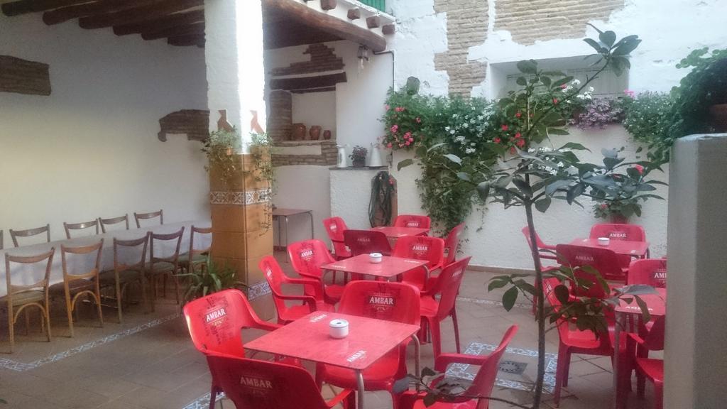 Hostal El Centro Huesca Exterior photo